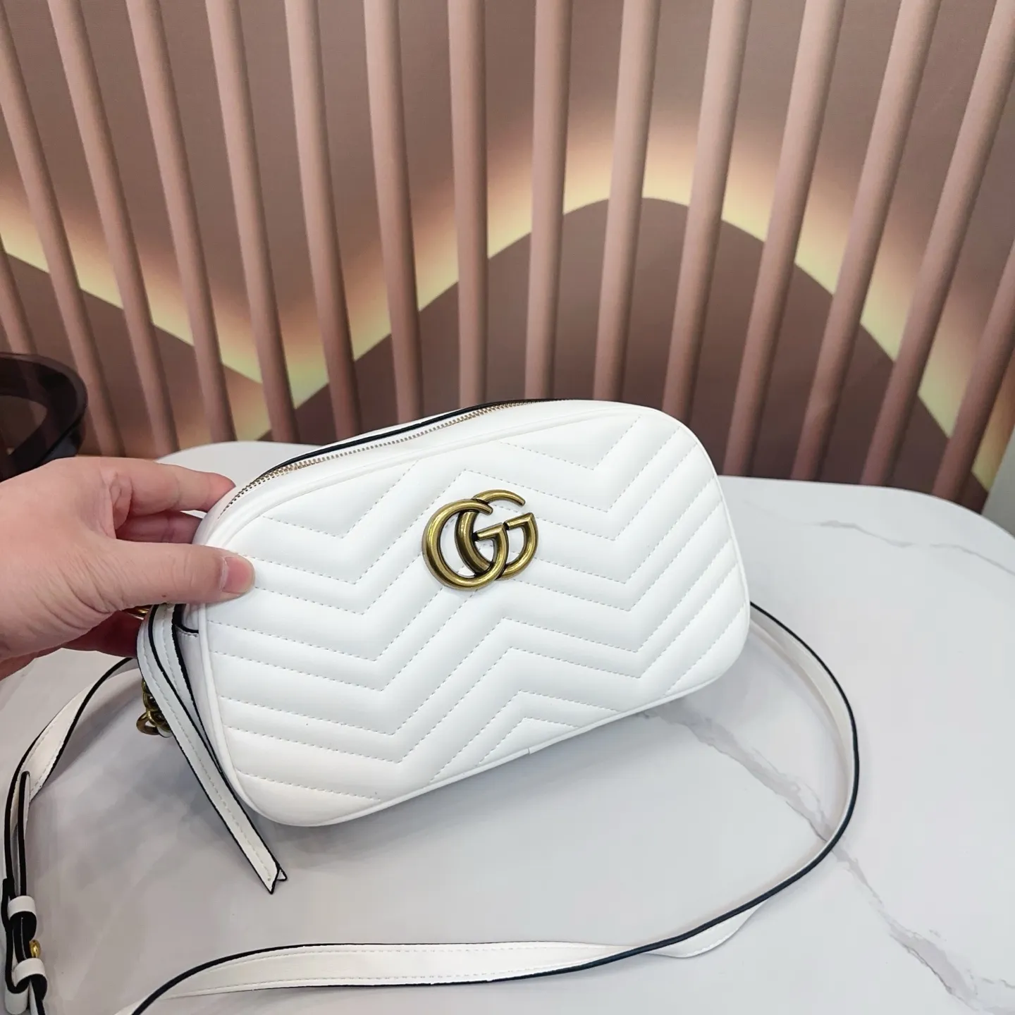 p100 配折叠盒 酷奇Guccimarmont经典款黑色双G相机包全皮波浪纹腰包单肩包斜挎包拉链包！ 尺寸24.14cm。q