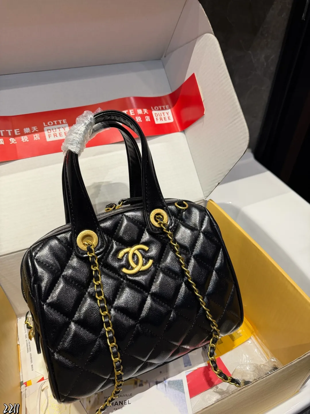 ❤️p170（礼盒包装）❤️ Chanel 25c香奈儿枕头早春新款，精致小巧的手提小包拎在手上气质满满的名媛风 尺寸22*17