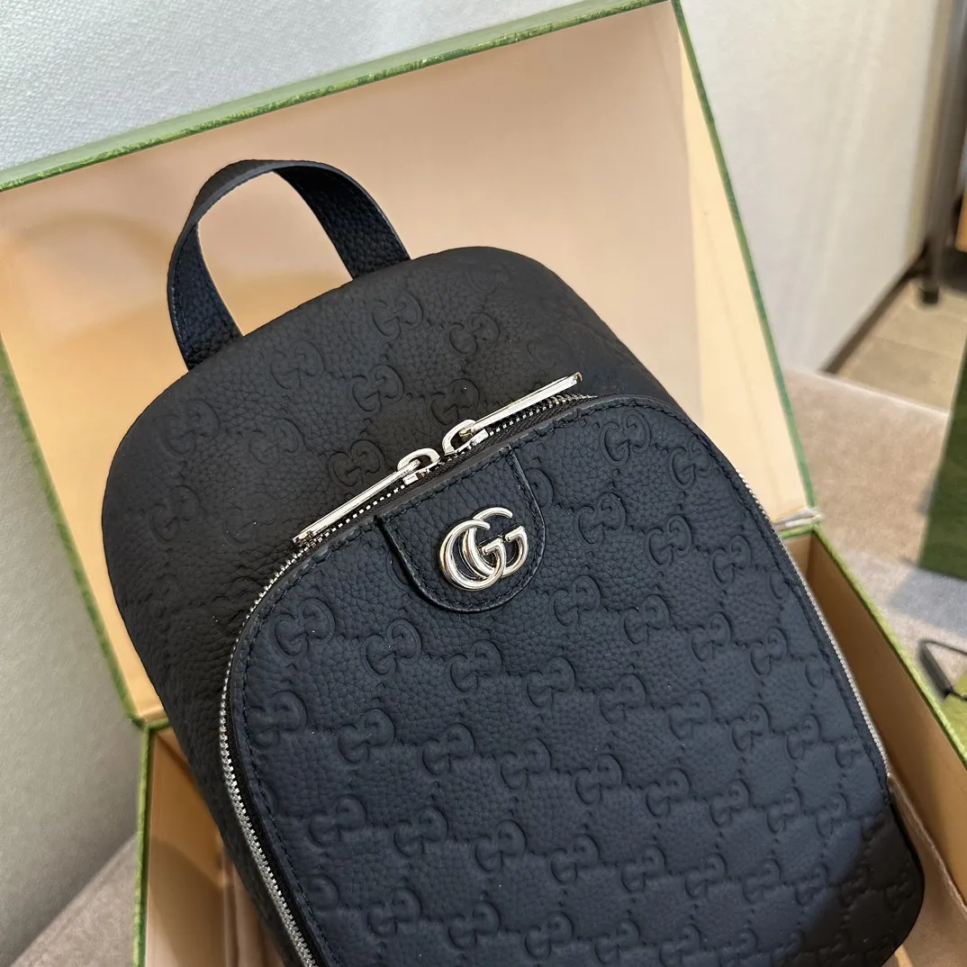 牛皮p190 礼盒包装🎁 Gucci专柜新款Belt bag腰包/胸包/斜挎包/原版PVC面料 时尚百搭的款式⚡️香港专柜新款 尺寸 25cm