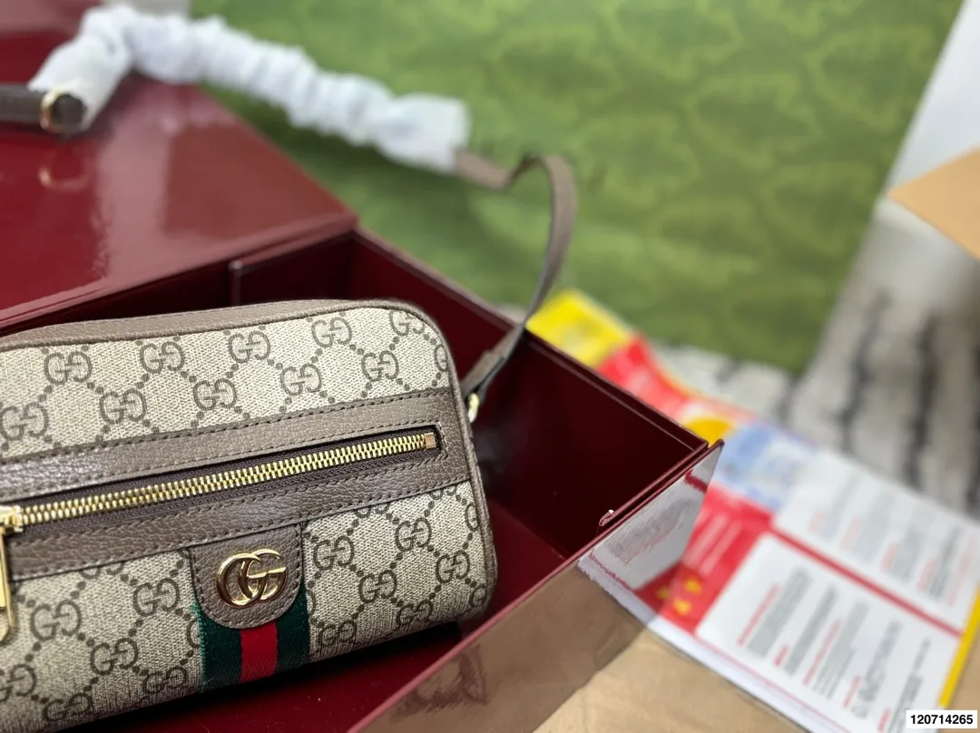 p145 礼盒包装 size：20.14 古奇Ophidia 相机包！ ⚠️原单渠道货！ 经典 ！经典！ 无法抗拒的一款！ 容量妥妥的哦！