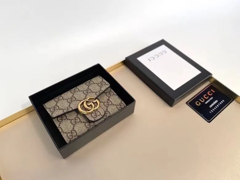 P95🎀Gucci 8012🎀颜色黑色 🎀尺寸 10*8.5*2.5🎀GUCCi专柜火爆登场!采用进口PVC配小牛皮,做工精致, 媲美专柜!多功能小钱包,超级实用!