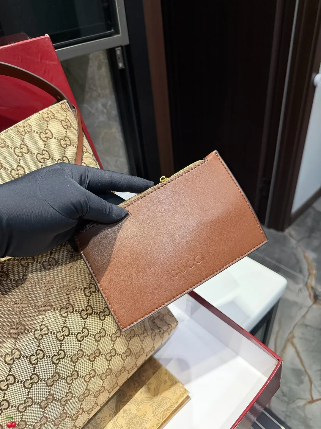 ❤️p190p185❤️ 酷奇GucciBeatrix【Gucci bestrix咖啡棕 轻享随行】#•—抹浓郁咖啡色沉淀时光的温柔 搭配秋冬焦糖系穿搭自带高级滤镜 举手投足皆是质感•超轻量设计重量仅如一部手机 肩颈自在无负担通勤赶车步履生风 逛街出游轻如 尺寸大39 36cm 小34.5 28cm