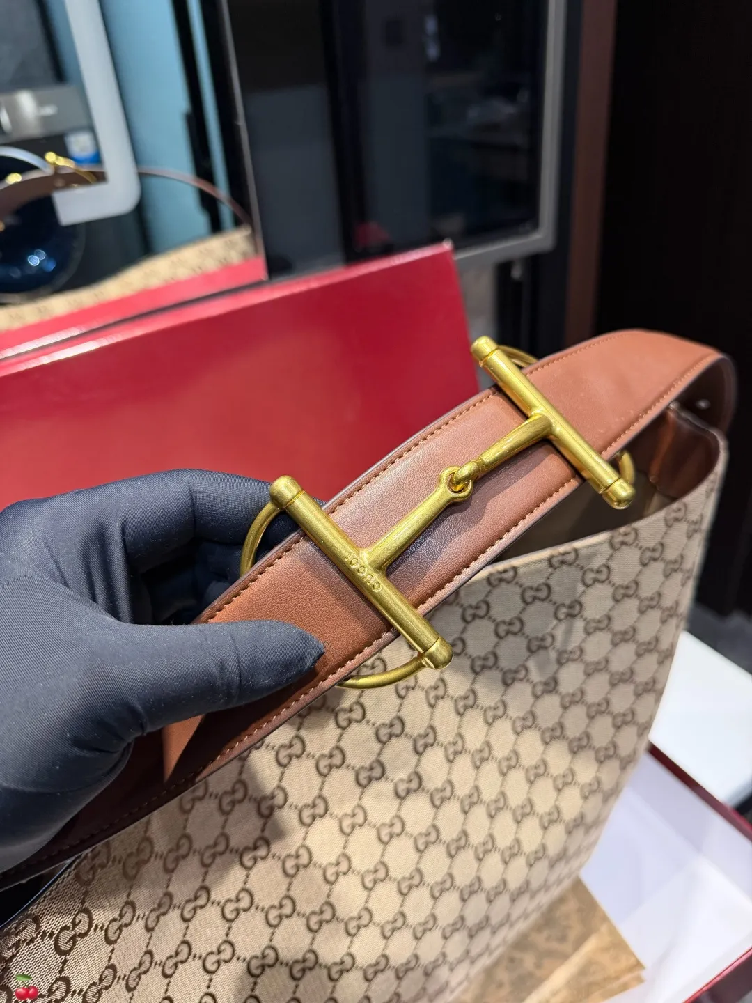 ❤️p190p185❤️ 酷奇GucciBeatrix【Gucci bestrix咖啡棕 轻享随行】#•—抹浓郁咖啡色沉淀时光的温柔 搭配秋冬焦糖系穿搭自带高级滤镜 举手投足皆是质感•超轻量设计重量仅如一部手机 肩颈自在无负担通勤赶车步履生风 逛街出游轻如 尺寸大39 36cm 小34.5 28cm