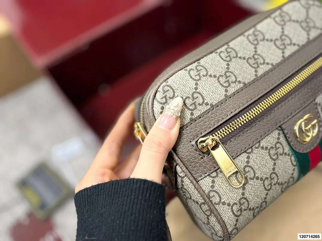 p145 礼盒包装 size:20.14 古奇Ophidia 相机包! ⚠️原单渠道货! 经典 !经典! 无法抗拒的一款! 容量妥妥的哦!