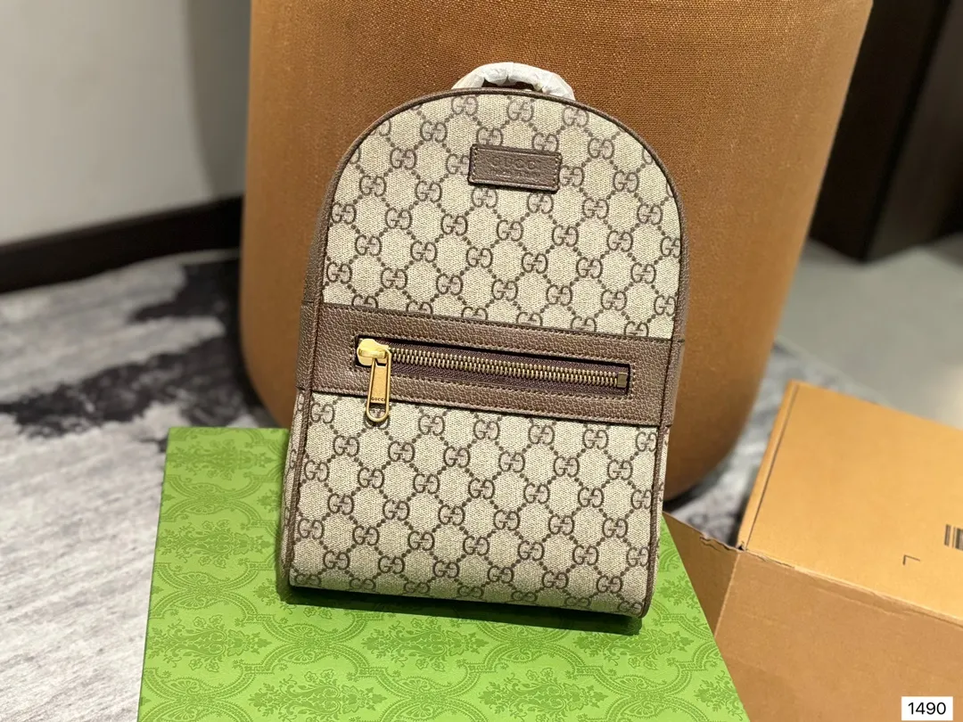 p165 礼盒包装 男包分享gucci gucci 比起非常火。这一款古奇男士单肩包可以说非常低调了國 老花的，这款呢低调稳重，日常休闲也搭得来也可斜 尺寸20.28