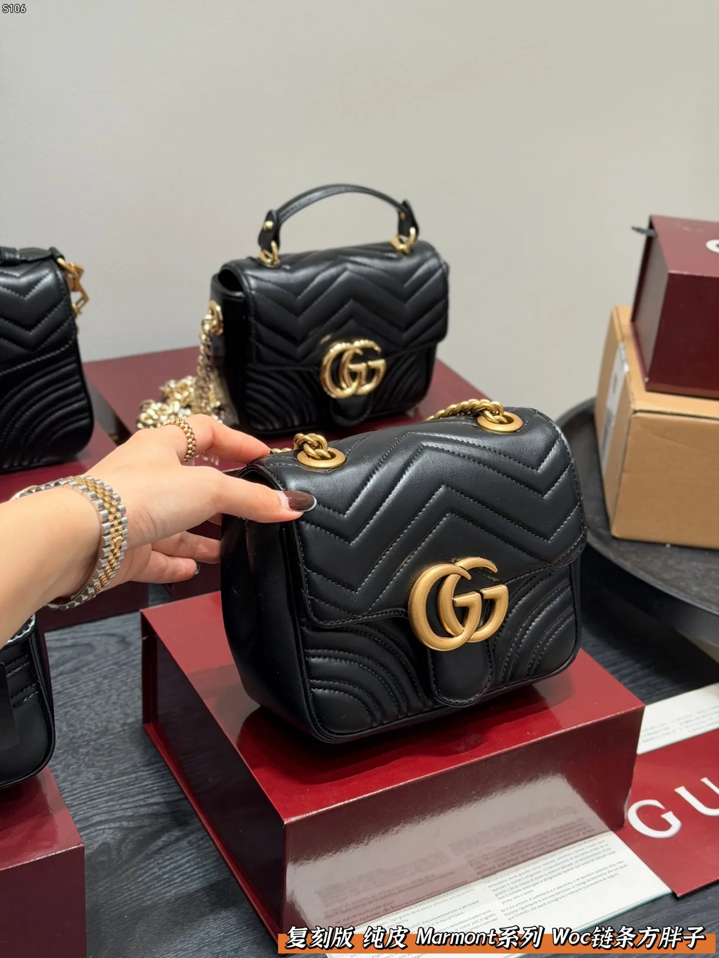 P160 全套礼盒 复刻版 纯皮! size: 18.17cm Gucci 新款 marmont woc 链条方胖子马蒙包链条包 波浪纹绗缝 好经典‼️ 质量很好 性价比高 宝宝们 绝对绝对的下一个爆款✔️