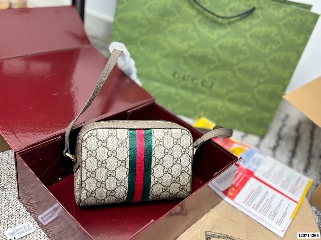 p145 礼盒包装 size：20.14 古奇Ophidia 相机包！ ⚠️原单渠道货！ 经典 ！经典！ 无法抗拒的一款！ 容量妥妥的哦！