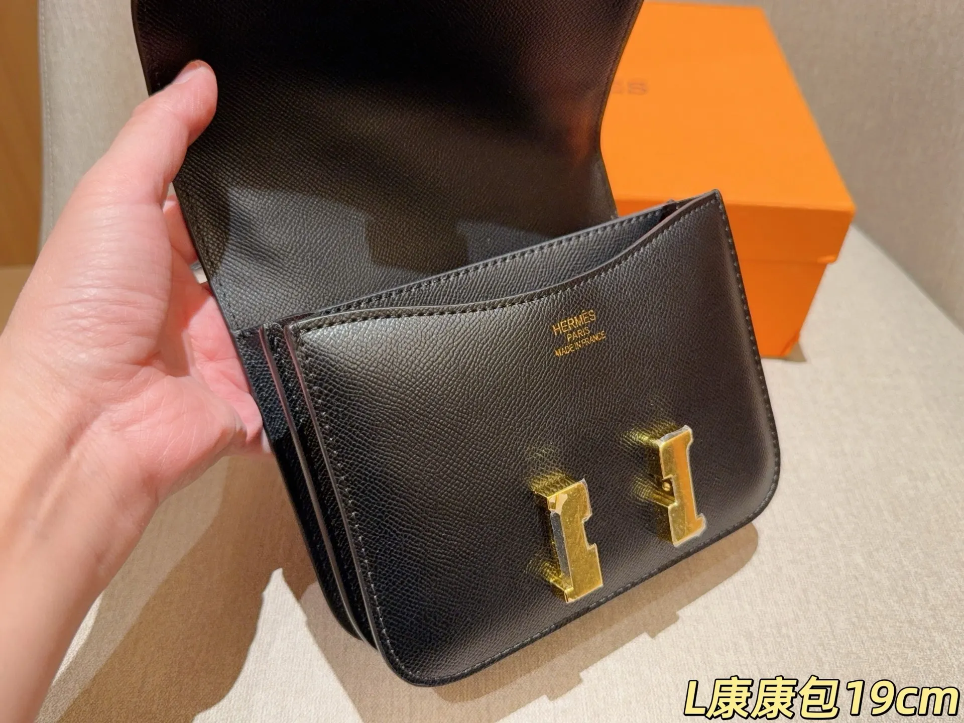 💰120 Hermès 爱马仕 经典康康包小号 🉑腋下🉑斜挎 size:19cm 礼盒包装🎁