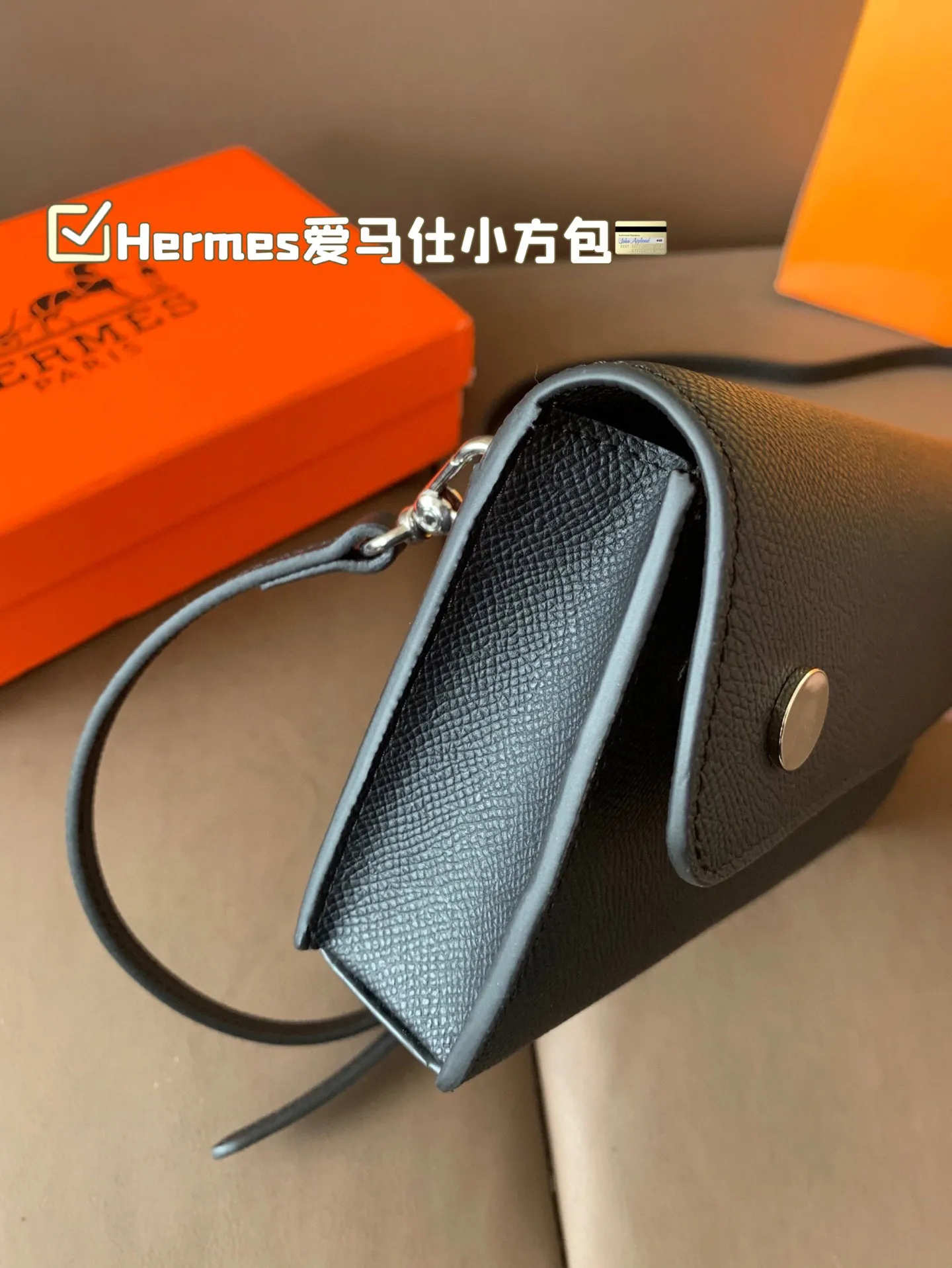 P130(牛皮) Hermes爱马仕 轻便出行的最佳选择 nap wallet 🐎家低调简约必备单品! 尺寸19*12 配盒