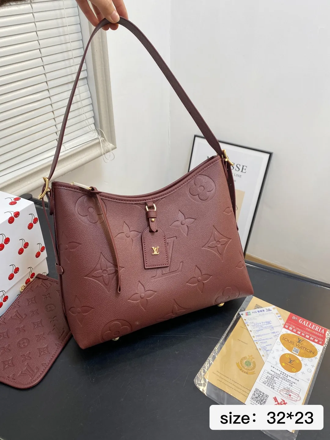 🅿️💰185 配折叠盒 尺寸32*23 LV购物袋 酒红系列购物袋 Lv Neverfull 经典入门款购物袋 骨灰级产物!经典到无可复制! 2200