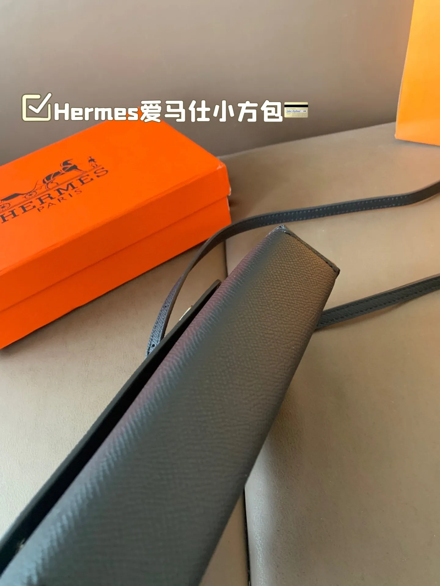 P130(牛皮) Hermes爱马仕 轻便出行的最佳选择 nap wallet 🐎家低调简约必备单品! 尺寸19*12 配盒