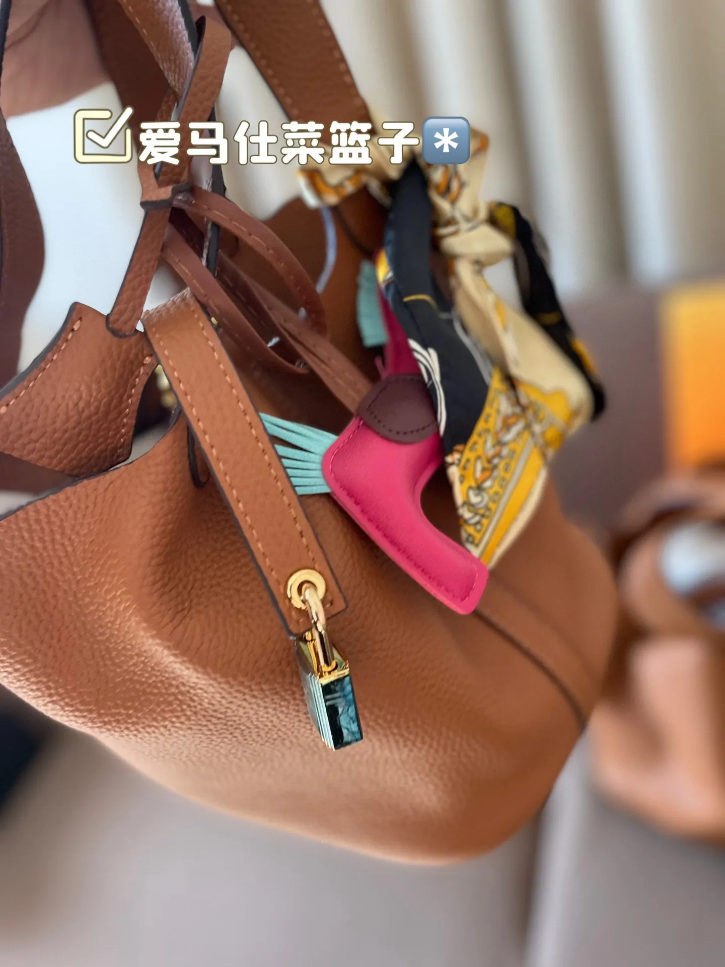 P185 折叠盒 牛皮～ 爱马仕菜篮子‼️‼️奢侈品中的经典之作 爱马仕 如图配置 媲美专柜的版本！配送丝巾 小马 尺寸21*18