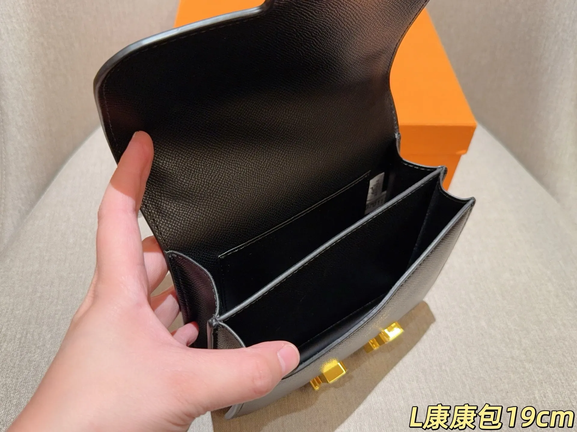 💰120 Hermès 爱马仕 经典康康包小号 🉑腋下🉑斜挎 size:19cm 礼盒包装🎁