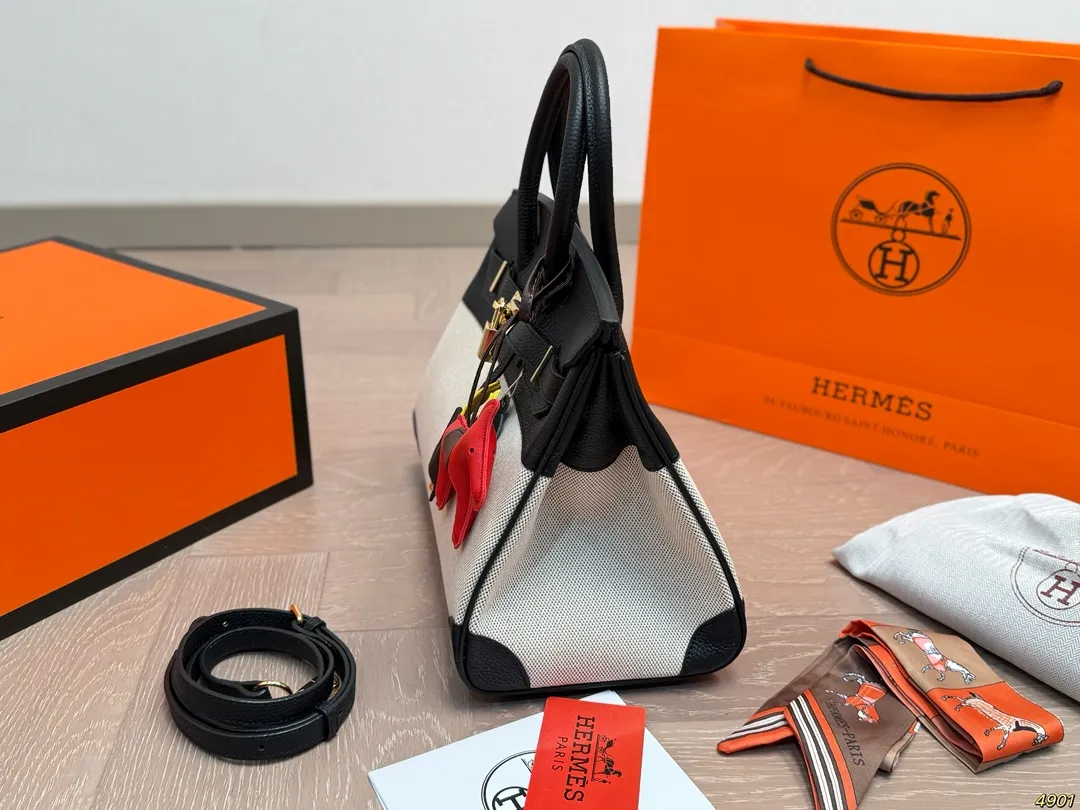 &yen;295/&yen;275飞机盒配丝巾 爱马仕HERMES Birkin铂金包 细节无敌完美 配色敲级耐看 完美适配穿搭 容量满分 上身优雅有气质 尺寸30 22/25 18
