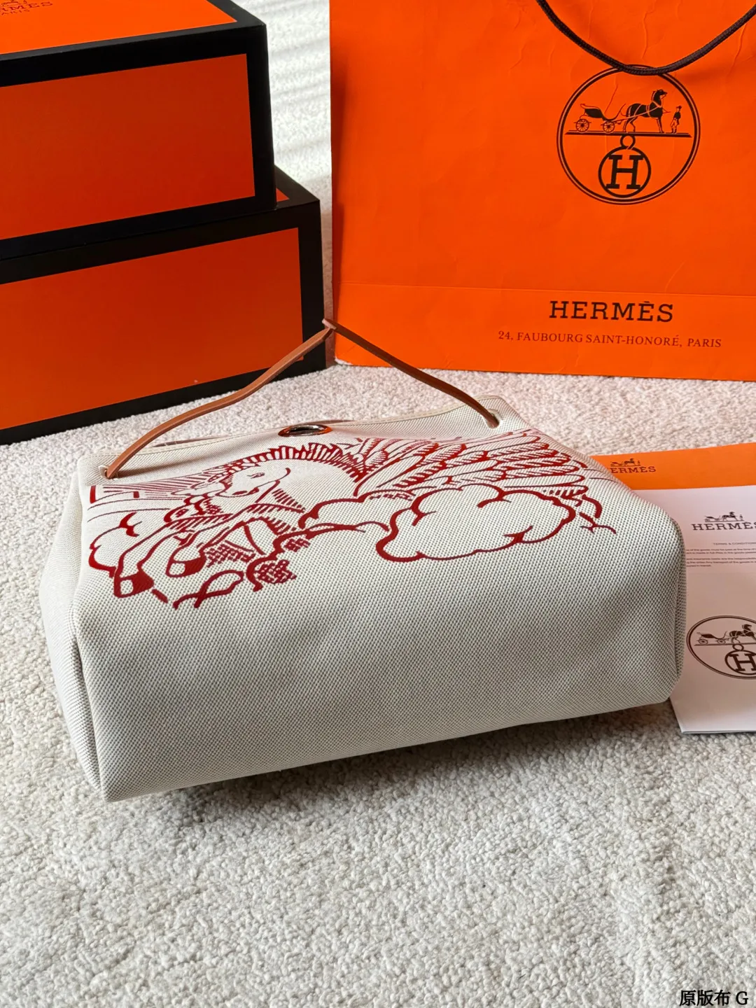 复刻版 p360 Hermes 棕色牛皮 波普飞马 Herbag31cm 内缝 ✅顶级原单 ⚠️尺寸31*25 爱马仕Hermes herbag31 手提单肩包 通勤百搭包包 25年秋冬限量的herbag 饼干色系非常好搭配 包身抽象图案设计灵感来自en desordre herbag很多人的通勤首选