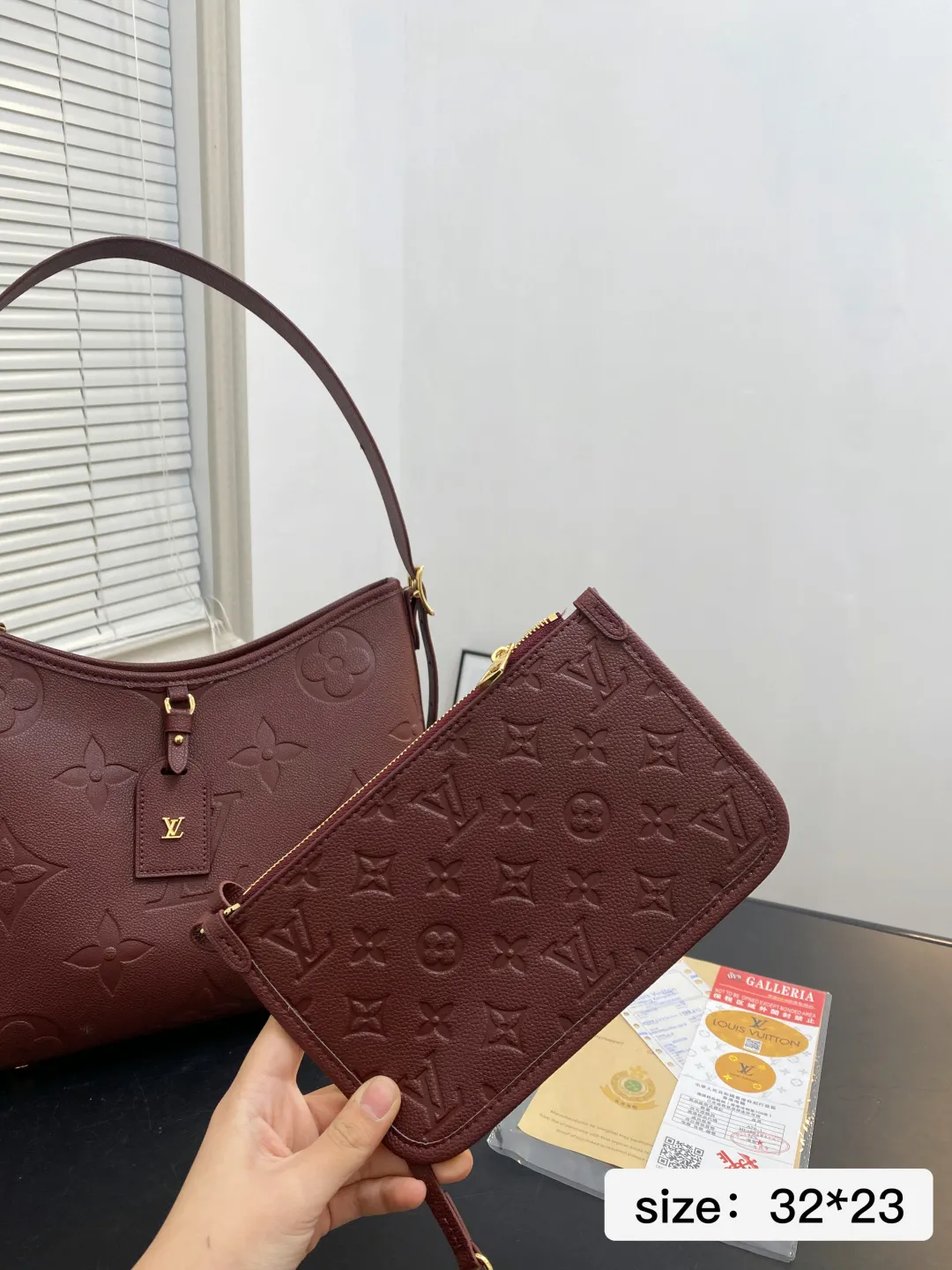 🅿️💰185 配折叠盒 尺寸32*23 LV购物袋 酒红系列购物袋 Lv Neverfull 经典入门款购物袋 骨灰级产物!经典到无可复制! 2200