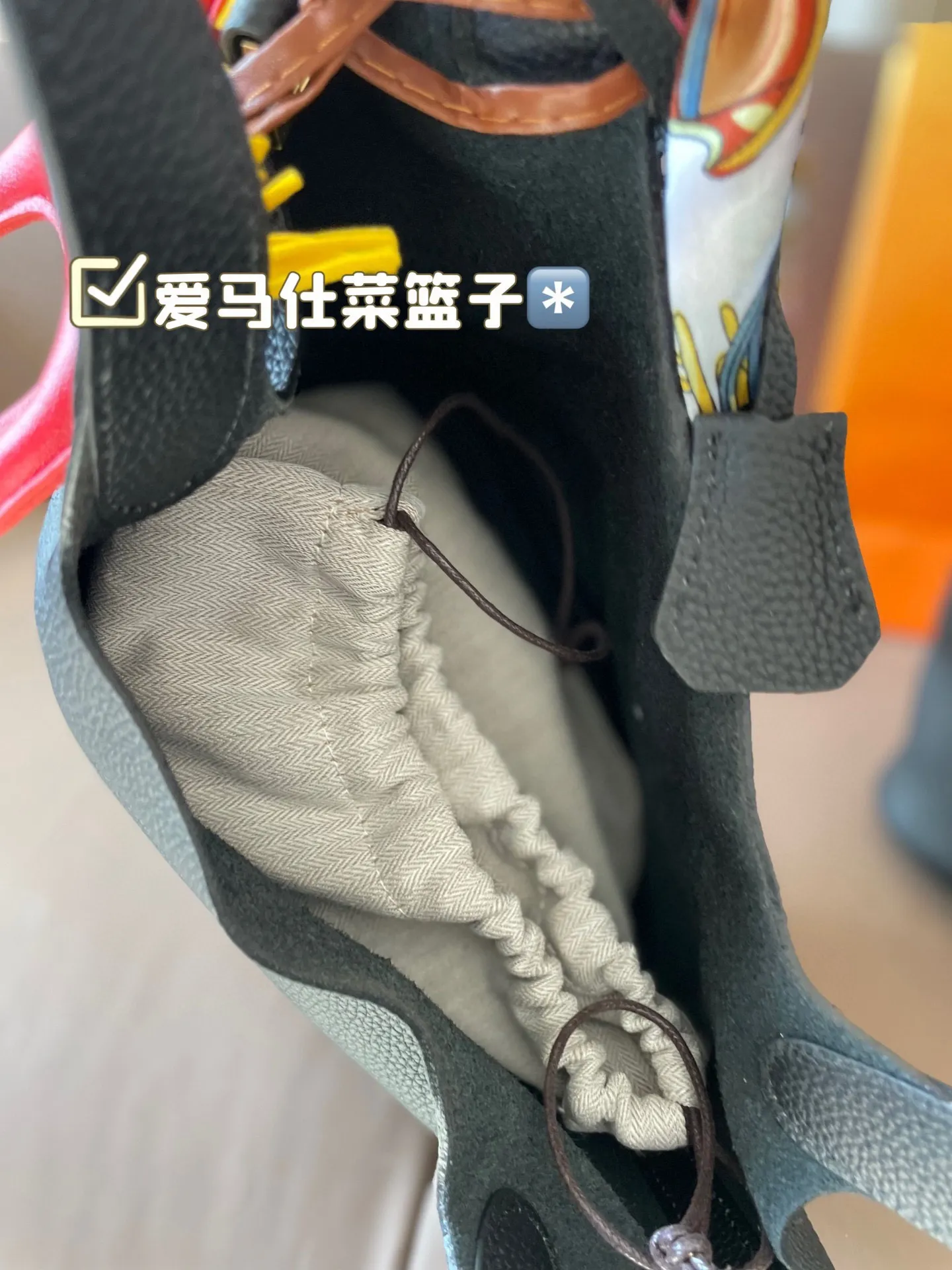 P185 折叠盒 牛皮～ 爱马仕菜篮子‼️‼️奢侈品中的经典之作 爱马仕 如图配置 媲美专柜的版本！配送丝巾 小马 尺寸21*18