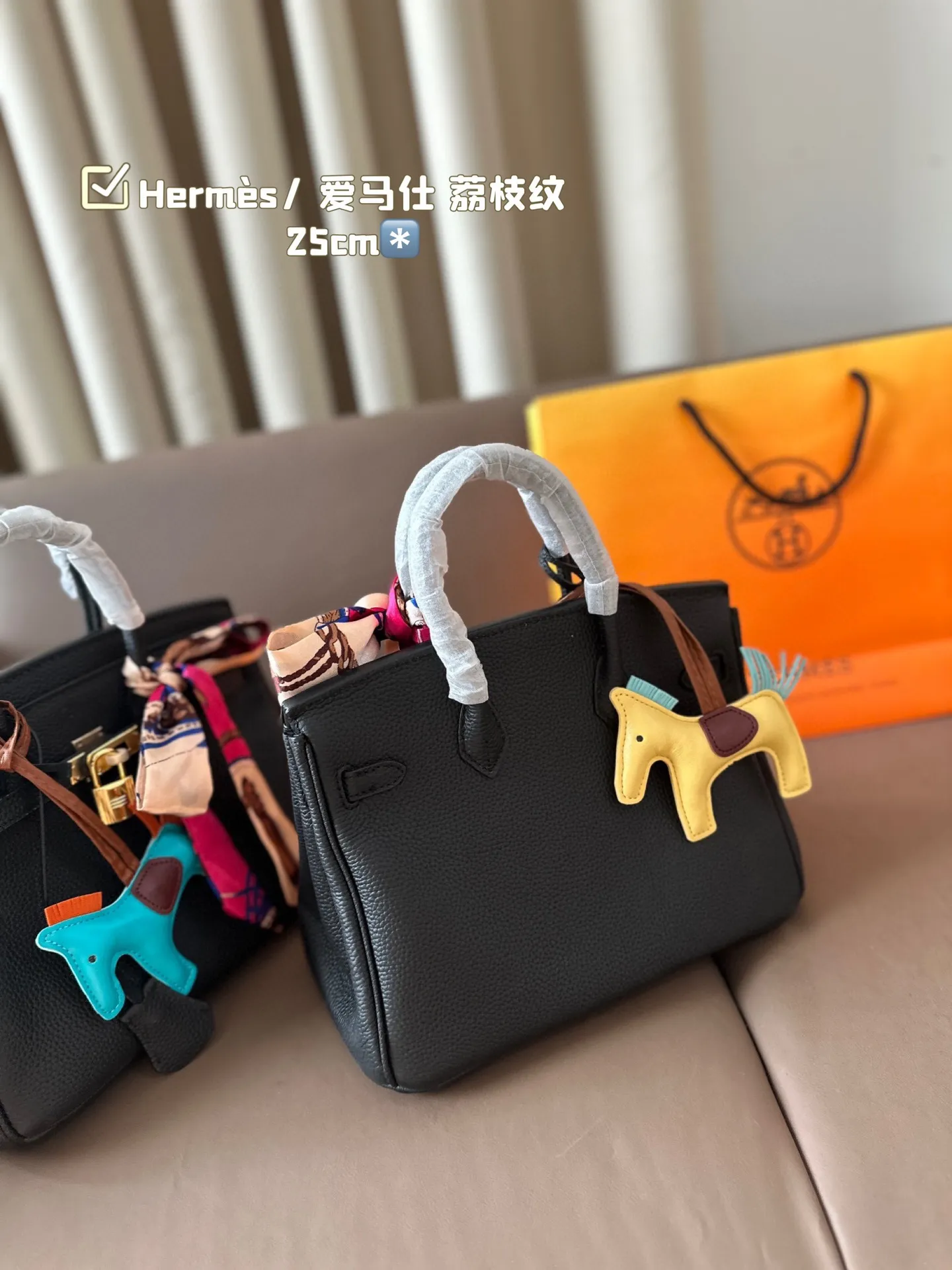 P245 Hermès/ 爱马仕 铂金包 高端质量 专柜最新款进口荔枝纹 明星同款 原版质量 Hermès每个女孩的必备品😍 尺寸:25*20cm