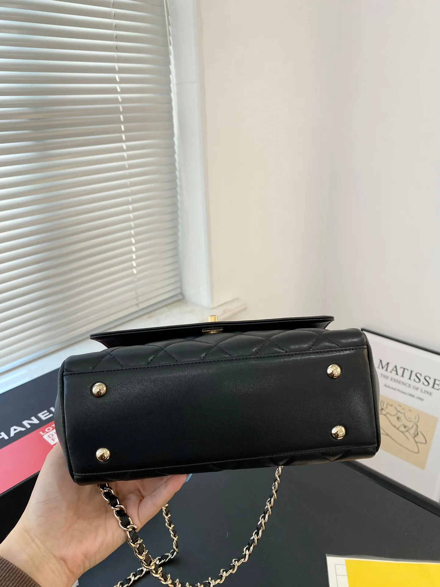🅿️💰170配折叠礼盒✅🔜 【尺寸】22*15 网红推荐款 外出旅行必备✈️✈️香奈儿链条包 小号 ‼️ Chanel Pharrell 香奈儿机场包 顶级材质 原版五金logo ~ 网红街拍神奇‼️ 超级耐看 百搭 ~3309