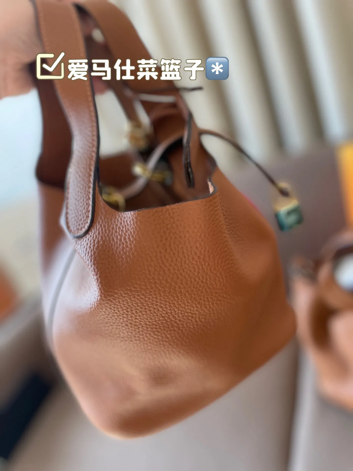 P185 折叠盒 牛皮～ 爱马仕菜篮子‼️‼️奢侈品中的经典之作 爱马仕 如图配置 媲美专柜的版本！配送丝巾 小马 尺寸21*18
