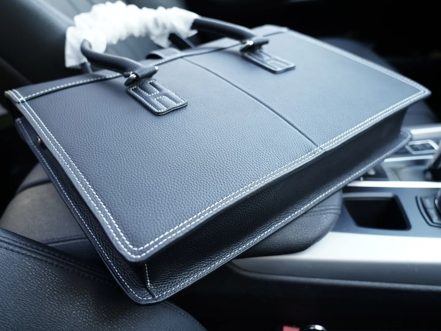 P315 🇫🇷 Hermes 爱马仕 官网同步 高版本 公文斜挎手提背包 独家首发 原单小牛皮材质 顶级五金配件 非市面普通货 低调奢华 完全不浮夸的款 日常又时髦 斜挎还是手提都可以 【规格:40x30x9】