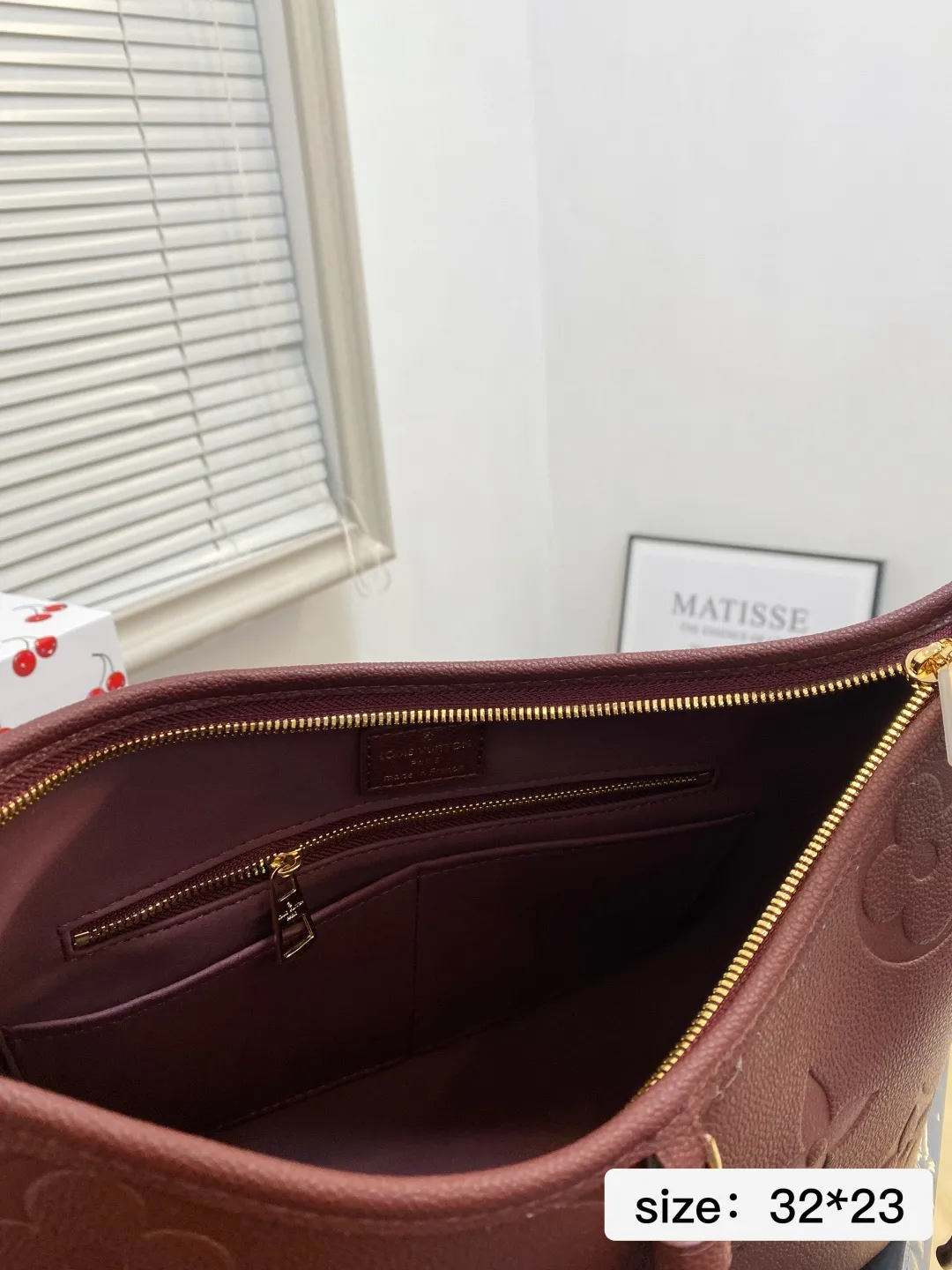 🅿️💰185 配折叠盒 尺寸32*23 LV购物袋 酒红系列购物袋 Lv Neverfull 经典入门款购物袋 骨灰级产物！经典到无可复制！ 2200