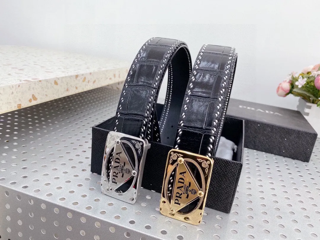 P220❤ 普拉达 进口原版皮❤❤鳄鱼🐊肚 双面可用[强]牛逼质量[呲牙]独一无二复制.搭配不同风格 精钢扣电镀 不褪色💎💎明星大咖追捧的典范😱带身宽度3.8厘米(附带原版包装)