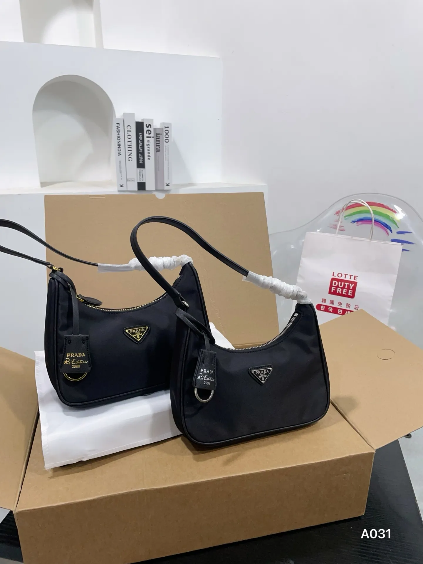 👑💰90配盒 普拉达Prada腋下包 复古优雅 满满的高级感 大小适中 容量感人031 休闲正装皆可轻松驾驭 尺寸22 12