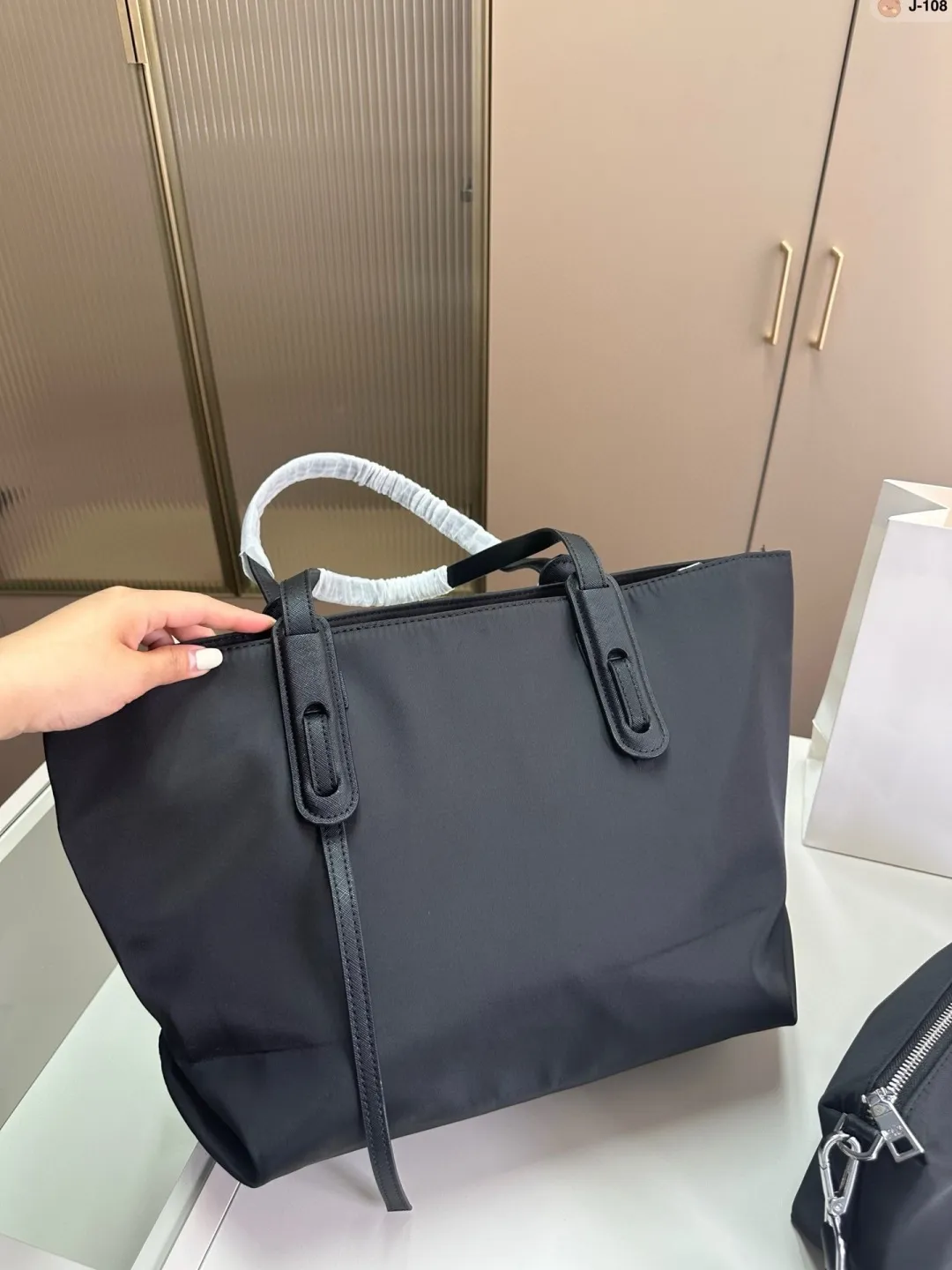 💰p135 J-108尺寸33×21 普拉达购物袋 二合一 可盐可甜极致美感 时尚百搭上身可爱且魅力