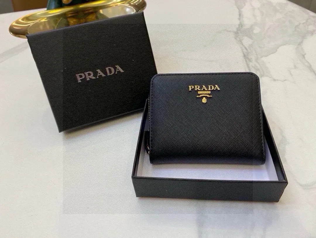 📢📢📢p90 8040 普拉达专柜最新款小钱包 💕原版牛皮 完美内阁 卡包钱包多功能 👍