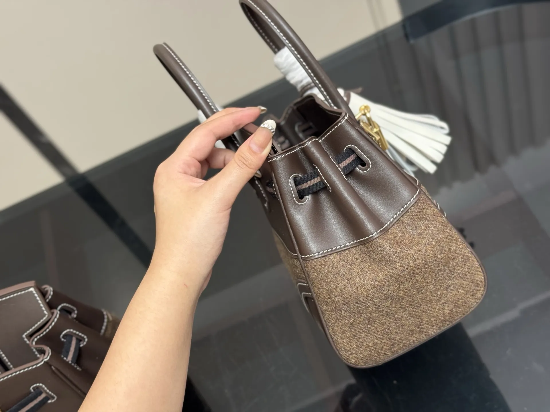 &yen;315 &yen;330 无盒 size：30cm 25cm 背铂金包的季节来啦 爱马仕Bk30原版品质 ✔️ 头层牛皮 手感！质感！💯💯