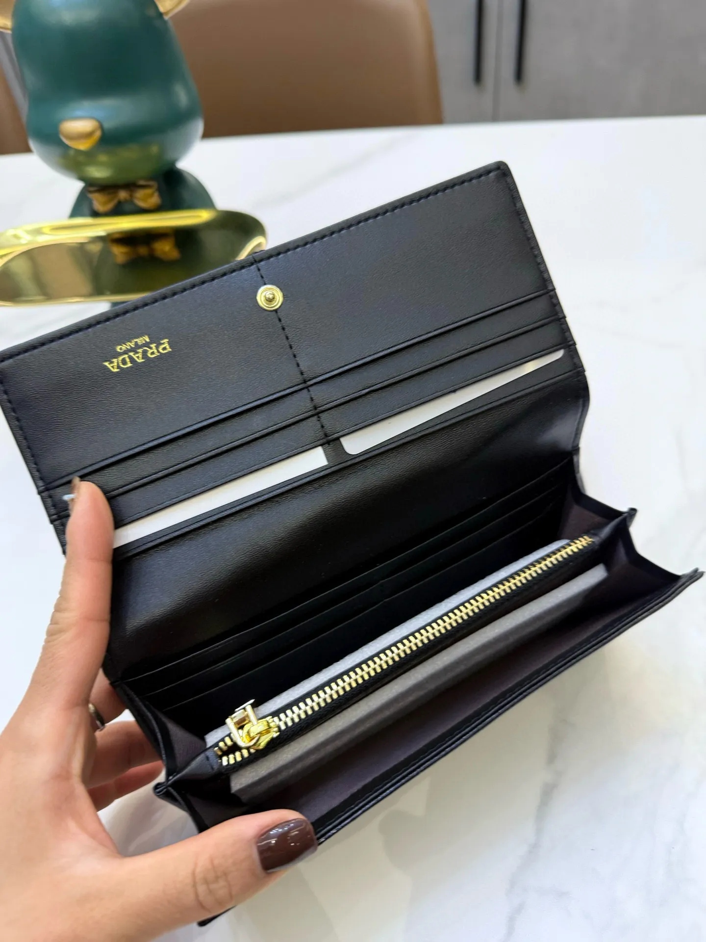 📢📢📢p95 8397 普拉达 专柜🔥爆款 女士钱包 两折款 💕里外全牛皮 1:1原单品质 简单百搭 大容量 💕超级美哦 💥19 10
