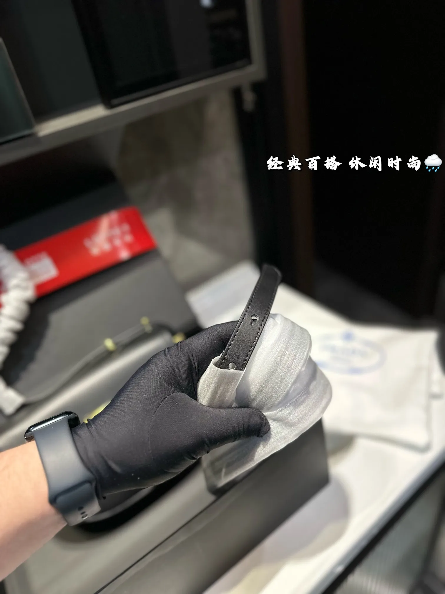 ❤️P135(礼盒包装)❤️ 普拉达腋下包 颜色彰显时尚风格 适合旅游 日常 容貌吸引 集美们必入 尺寸:20.16