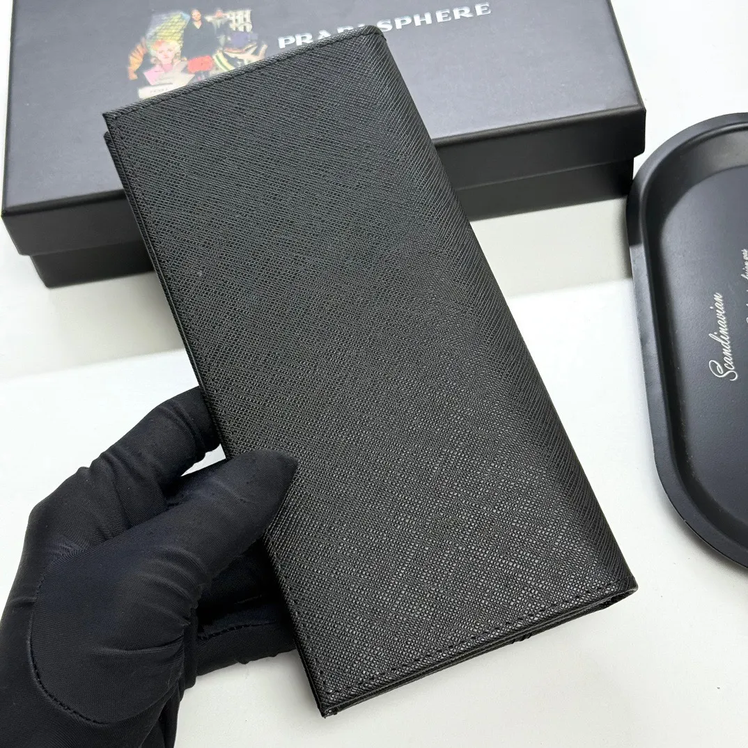 短p75长p85🎀🎀颜色 黑色 🎀尺寸长19x10 短12x10🎀普拉达🔥专柜款🔥十字纹长短款对折👍一比一进口牛皮手感无敌💕简约大气必备💕