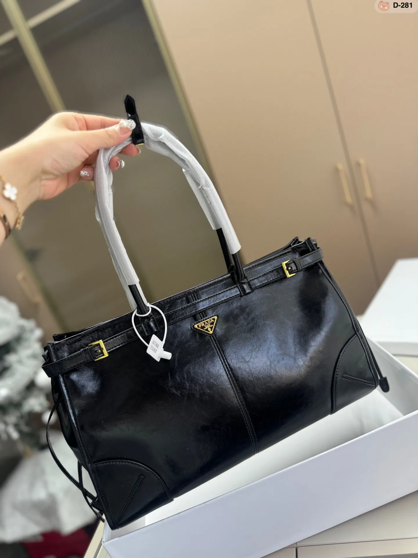💰p205 高版本PRADA普拉达 soft lux油蜡皮hobo长手柄手提包腋下包 可斜挎D-281尺寸38.11.23配盒
