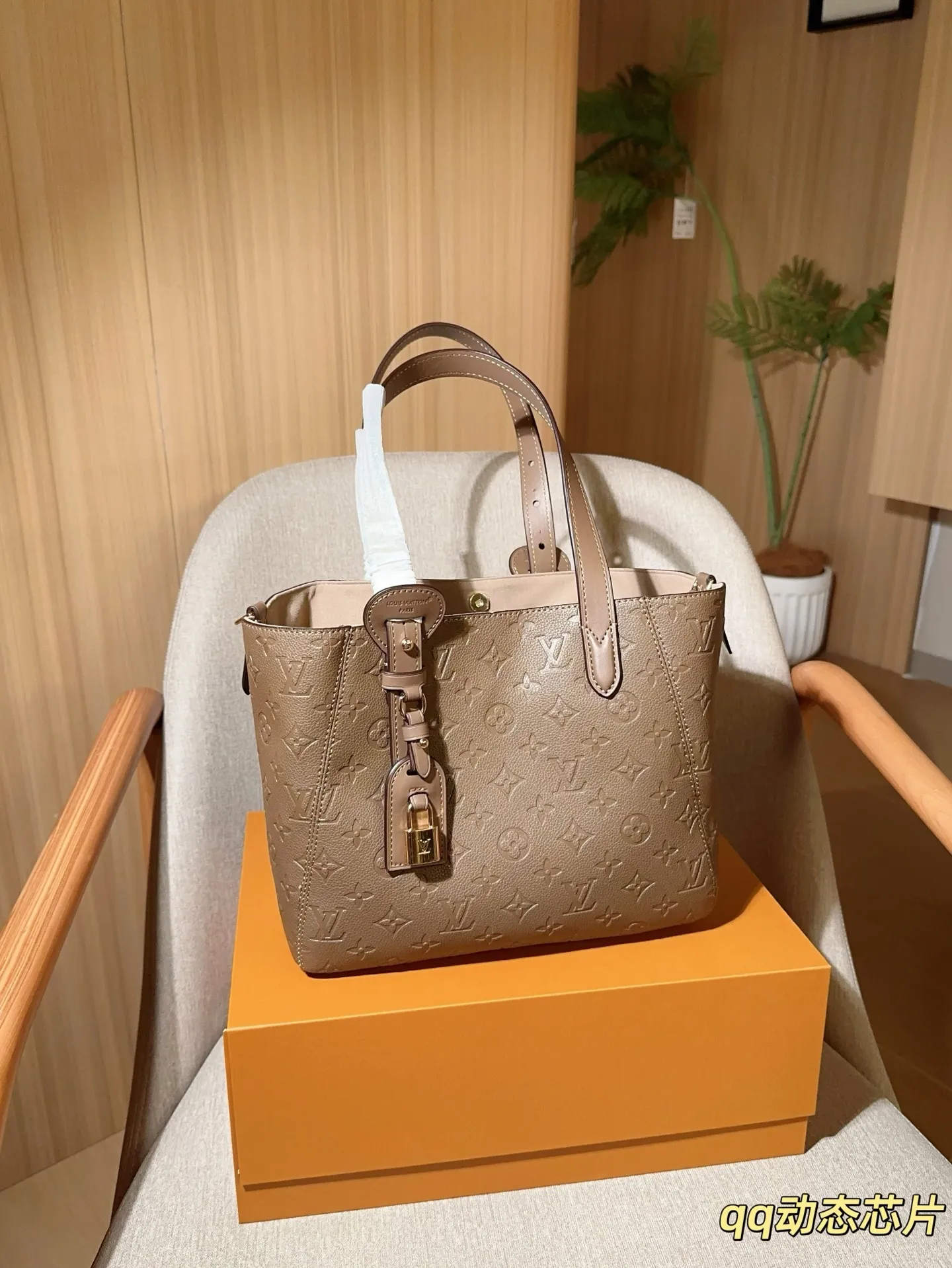 💰190 动态芯片 Lv路易威登 25fw新款allinone托特包～手拎包～容量超级大 尺寸28&times;24&times;12 礼盒包装🎁