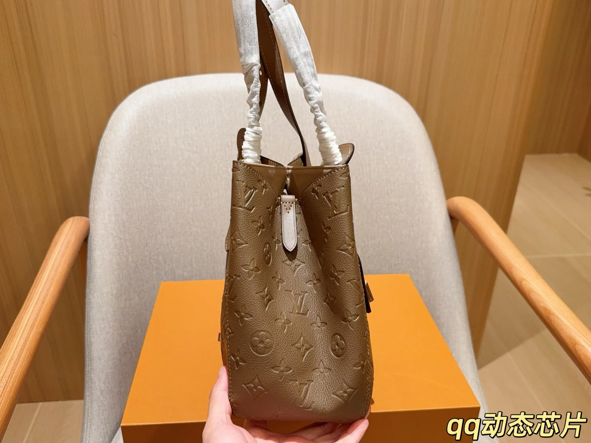 💰190 动态芯片 Lv路易威登 25fw新款allinone托特包~手拎包~容量超级大 尺寸28×24×12 礼盒包装🎁