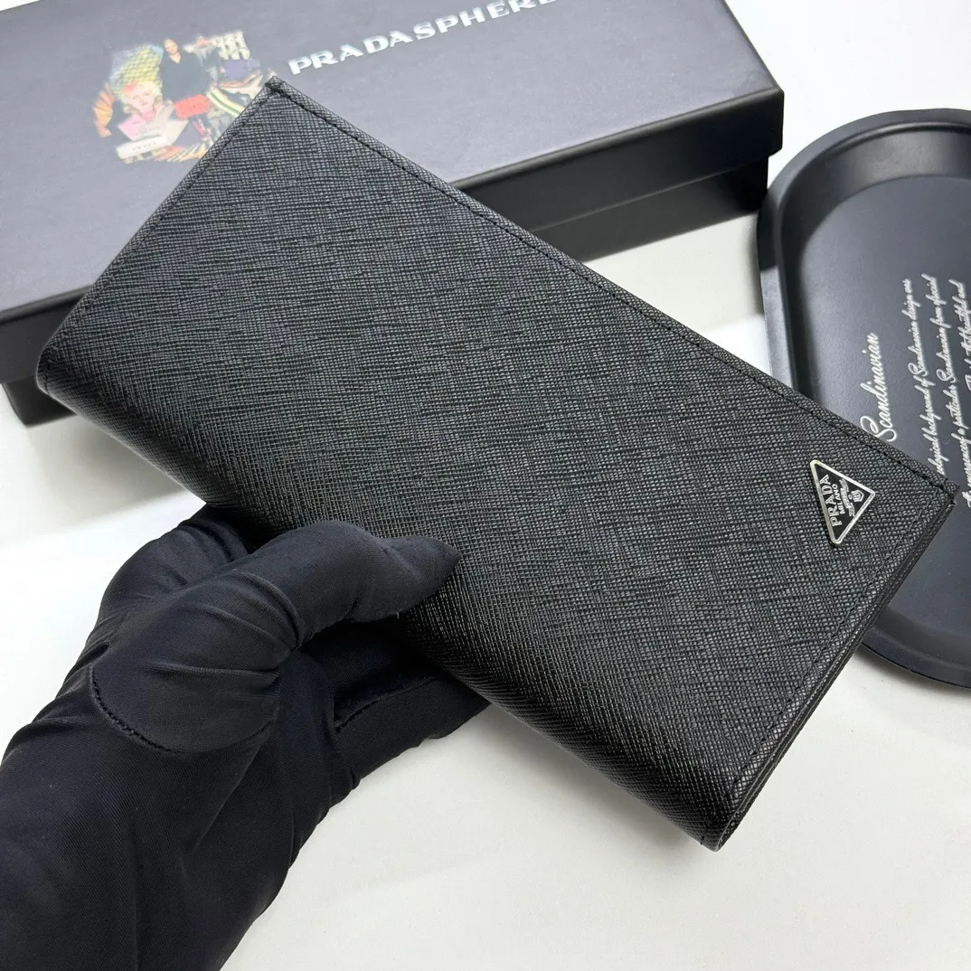 短p75长p85🎀🎀颜色 黑色 🎀尺寸长19x10 短12x10🎀普拉达🔥专柜款🔥男士十字纹长短款对折👍一比一进口牛皮手感无敌💕简约大气必备💕