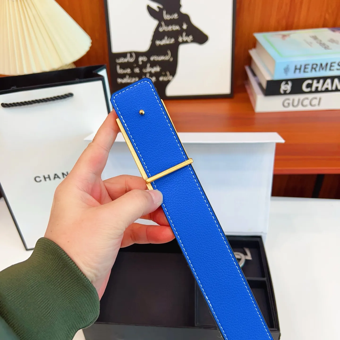 🚹🚹P125💎迪奥➕YSL 🔥双品牌🔥双扣版 1⃣带2⃣扣 正版开模 此款腰带双面采用原厂牛皮带身,2️⃣品牌 精密电镀标志性五金搭扣 对版专柜。3.8cm【如需木盒➕40】