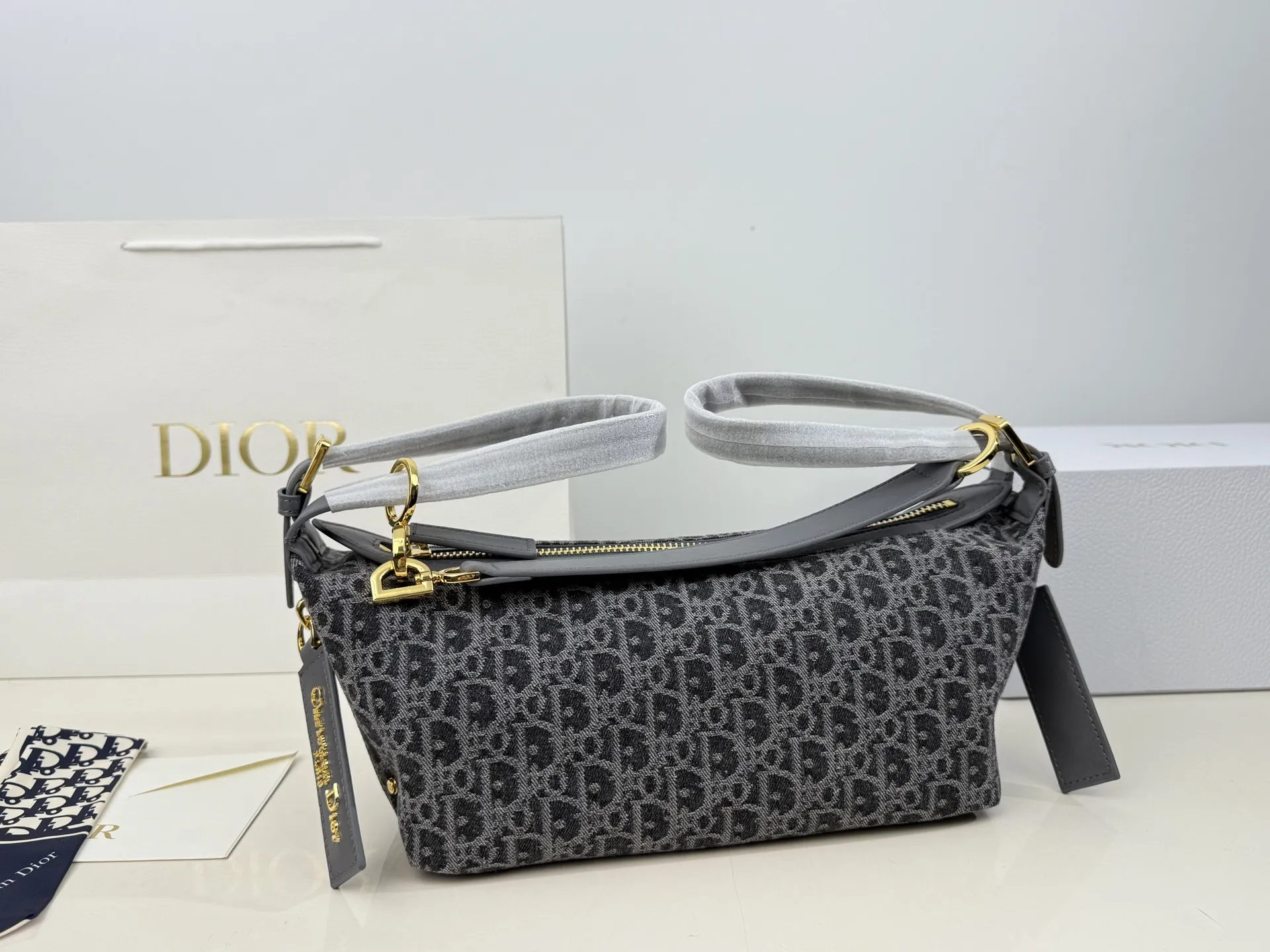 （折叠盒⚠️）p230 帆布牛皮 迪奥 新品抢先看hobo 谁能顶得住 超绝松弛感hob包型 新款D-Journey率性优雅 size：28*13cm