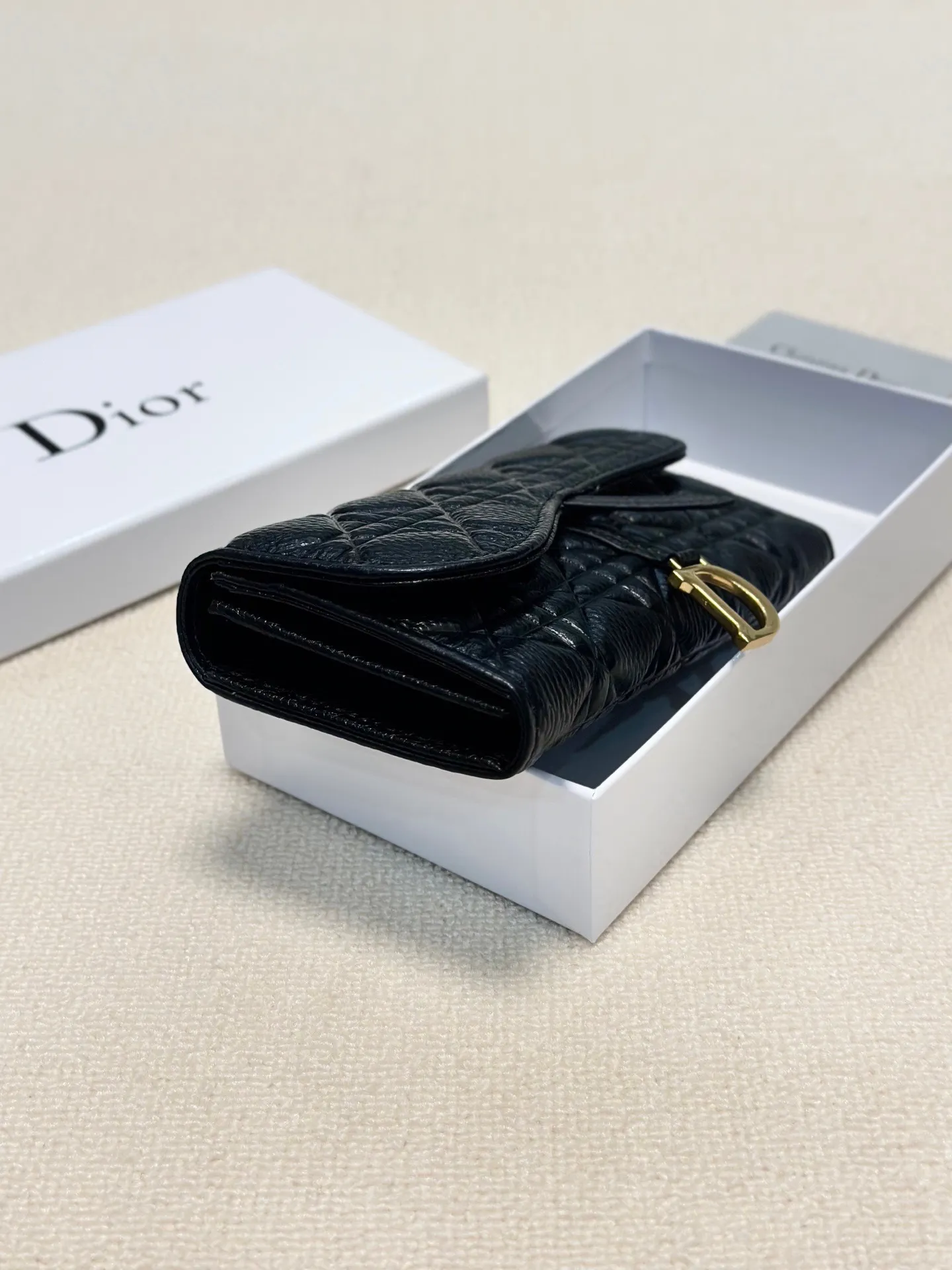 P95🎀🎀颜色 黑🎀尺寸 19x10🎀迪奥👏时尚钱包 🎃🎃头层牛皮压花🐂内阁超丰富👍女士专属🔥现货
