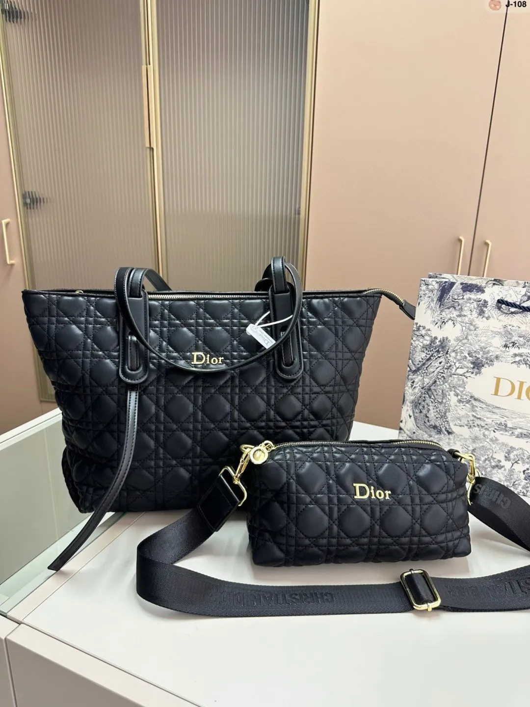 💰p135 J-108尺寸32×28 迪奥 Toujours购物袋 简直无法拒绝 超显气质 高级感十足 集美必入款