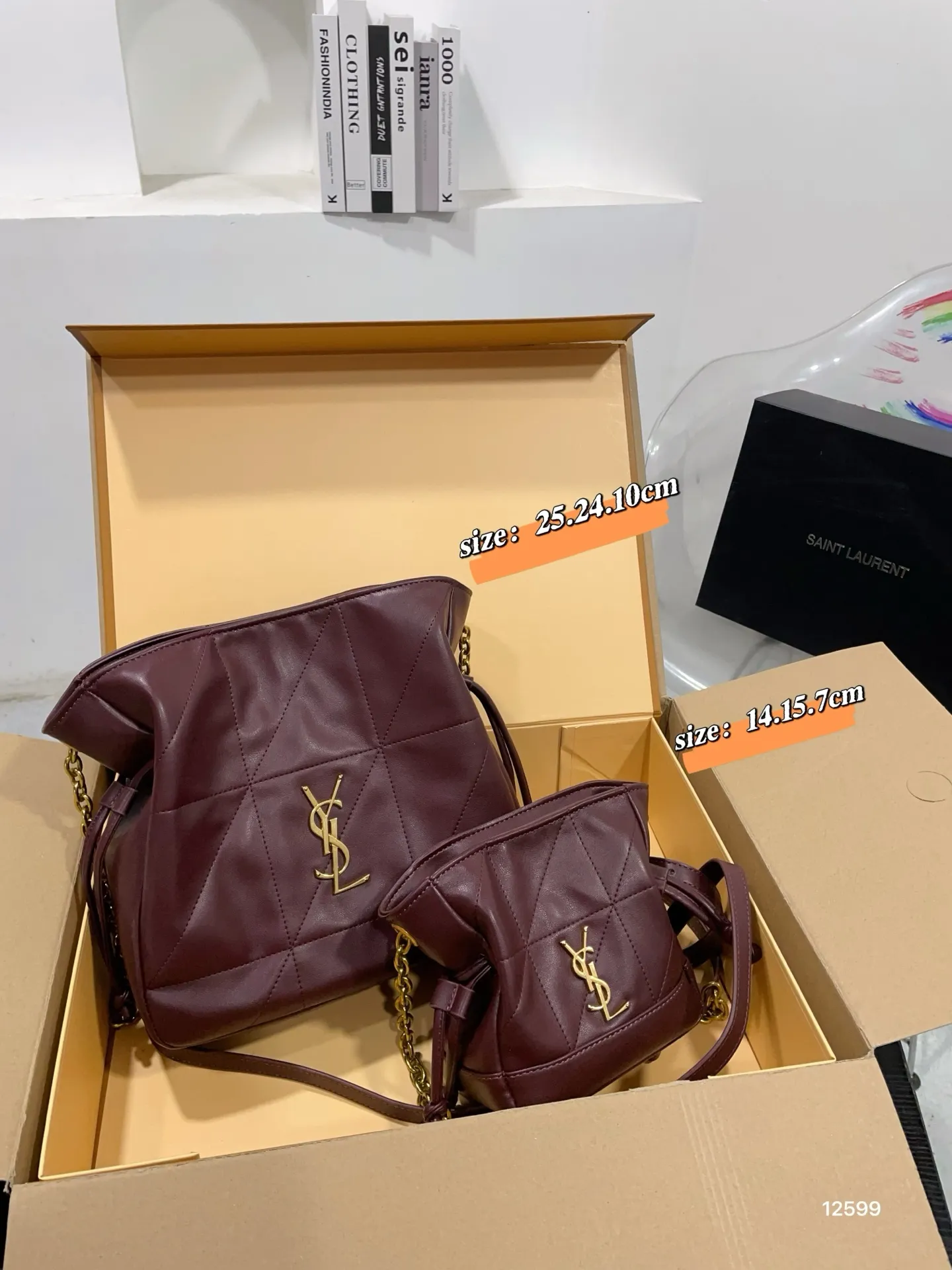 👑💰150 140💰礼盒包装 尺寸25.24cm 尺寸14.15cm 圣罗兰ysl新款福袋包托特包 托特包简约的包身 解锁时尚魅力可盐可甜 整条街最靓的女孩 12599