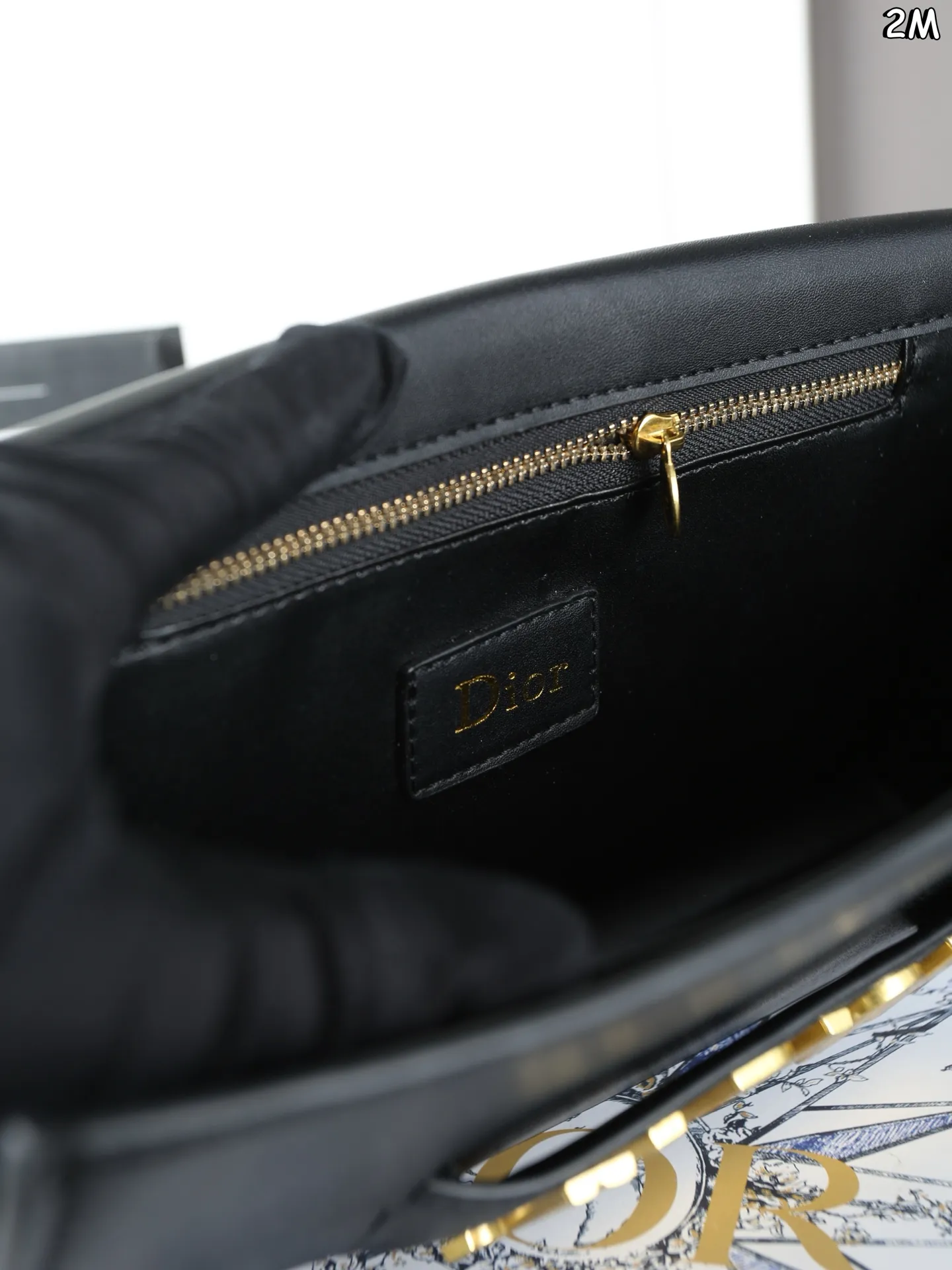 P115 天地盖 DIOR迪奥 Jadio 链条包 手包 蒙田包 Dior 还是辣么好看 Jadior还蛮好背的 链条也不勒肩膀 中性与lady的碰撞 一包两用Dior Jadio 尺寸：25&times;15