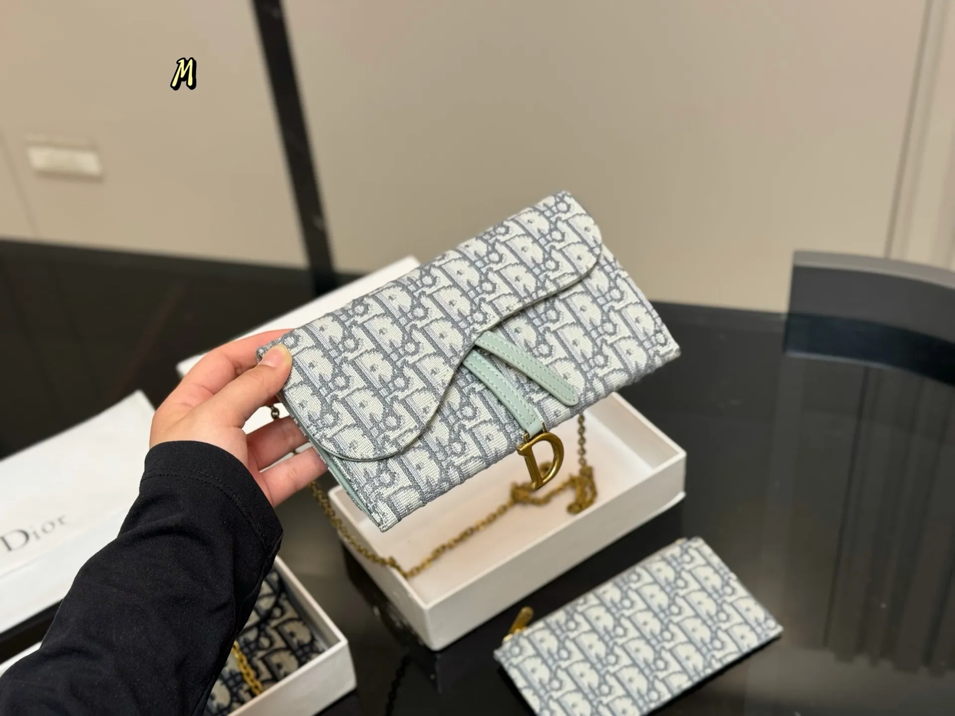 ¥125 配盒 size:11*19cm 迪奥家钱包原单品质 ⚠️ ⚠️配置