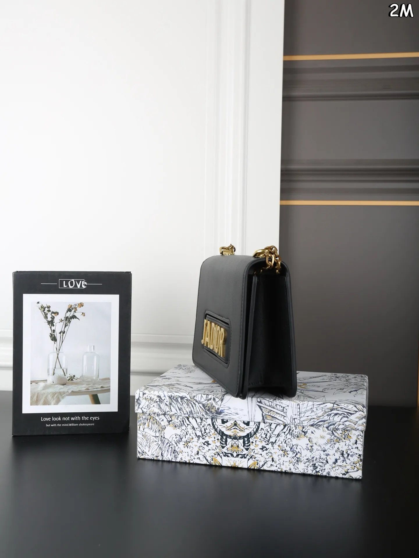 P115 天地盖 DIOR迪奥 Jadio 链条包 手包 蒙田包 Dior 还是辣么好看 Jadior还蛮好背的 链条也不勒肩膀 中性与lady的碰撞 一包两用Dior Jadio 尺寸:25×15