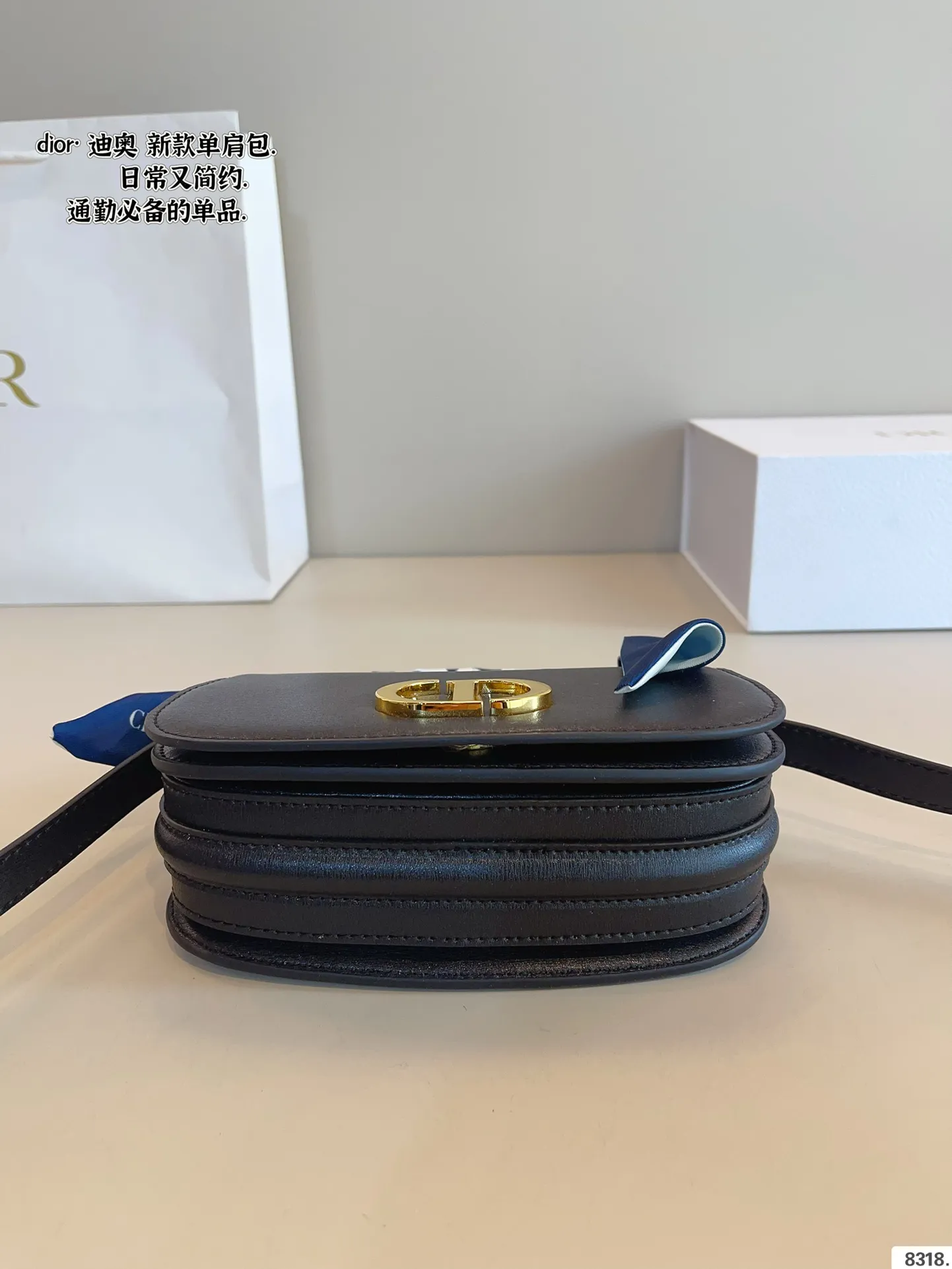 p175配礼盒🎁 迪奥 Dior Babby马鞍包 质感很高级 容量超级大也很耐用 日常出街背它回头率百分百 就是这种随性慵懒感尺寸:19*4*11cm