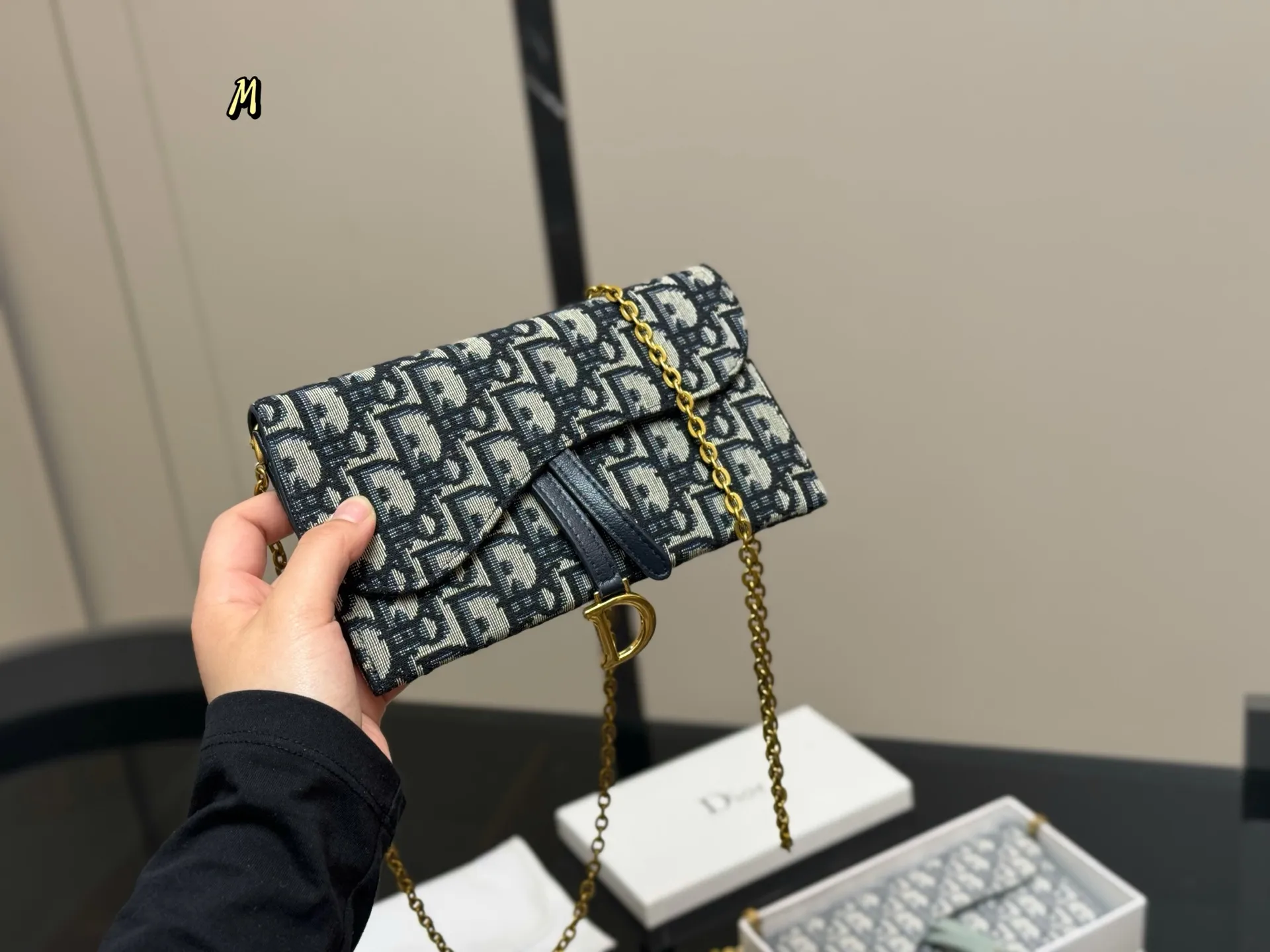 &yen;125 配盒 size：11*19cm 迪奥家钱包原单品质 ⚠️ ⚠️配置
