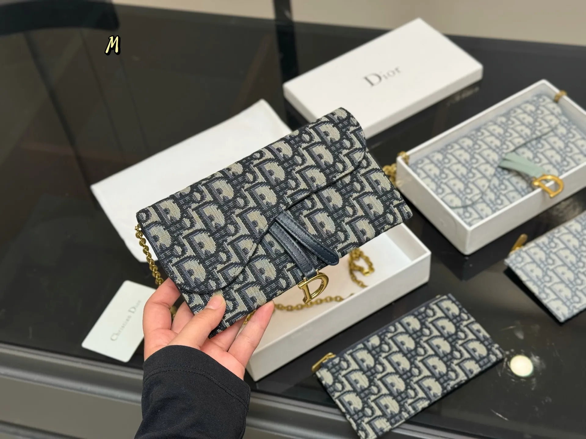¥125 配盒 size:11*19cm 迪奥家钱包原单品质 ⚠️ ⚠️配置