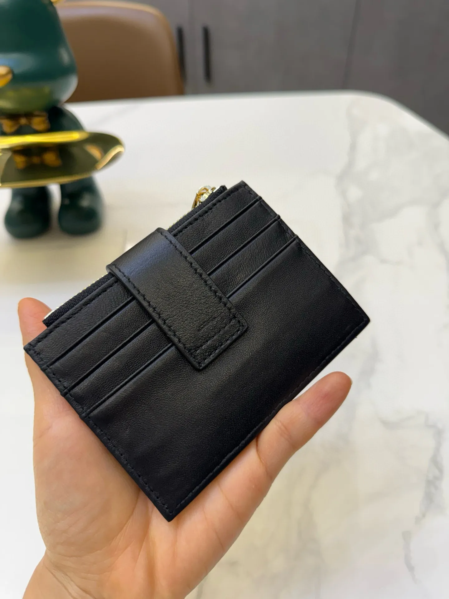 📢📢📢p85 6069 圣罗兰 专柜新款女士卡包💕原版帆布配顶级羊皮 原版质量做工 小身躯 大容量 👍 超级美哦